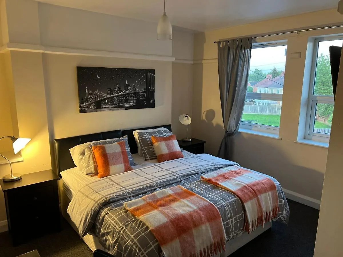 The Upton Arms With Letting Rooms Pontefract 0*,  United Kingdom